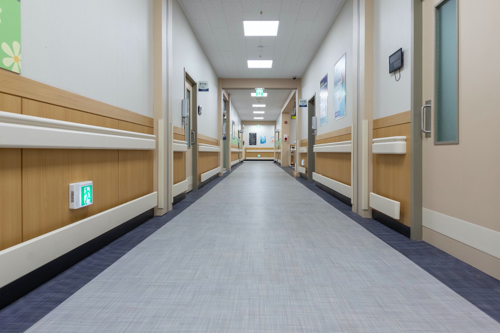 Always ready to provide hygienic environment of cleaning at Medical centre